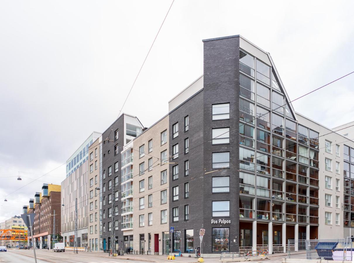 Iso Aurinkoinen Parveke Ja Hyvaet Yhteydet Apartment เฮลซิงกิ ภายนอก รูปภาพ